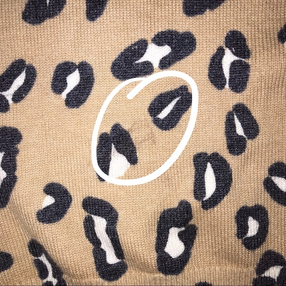 Banana Republic Light Pullover - Picture 3 of 3